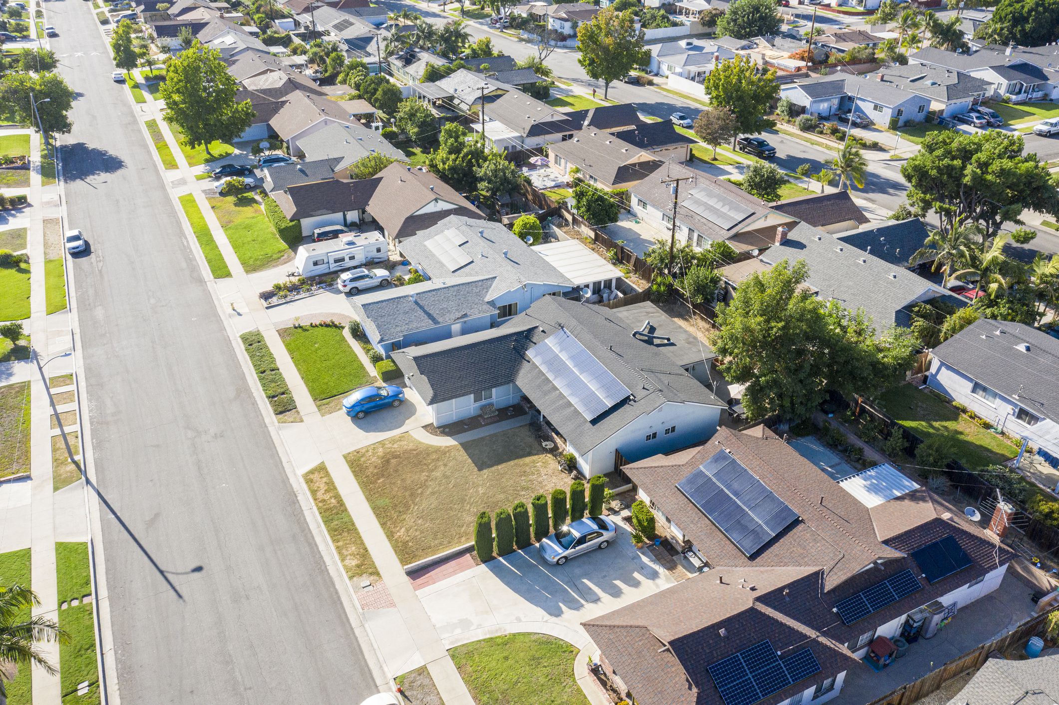 A neighborhood in southern California where many homes have solar panels installed
