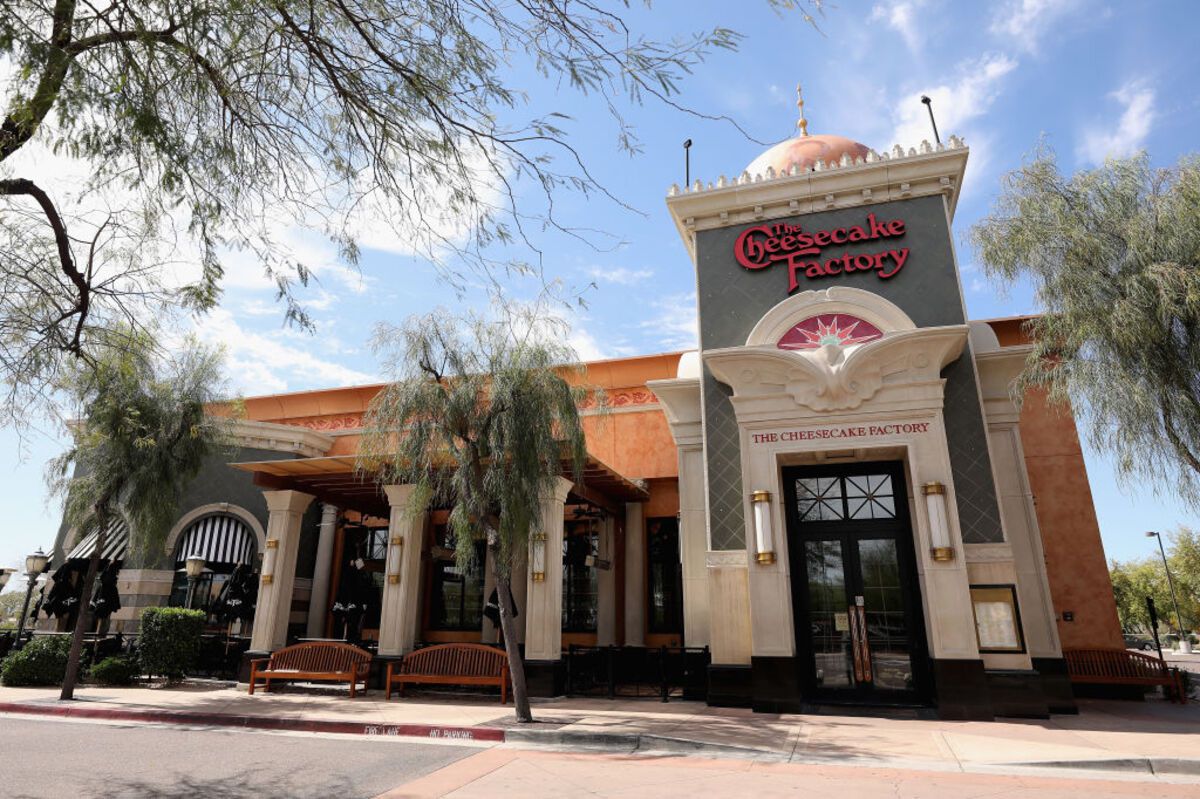 Front Exterior of Cheesecake Factory, Peoria, Arizona