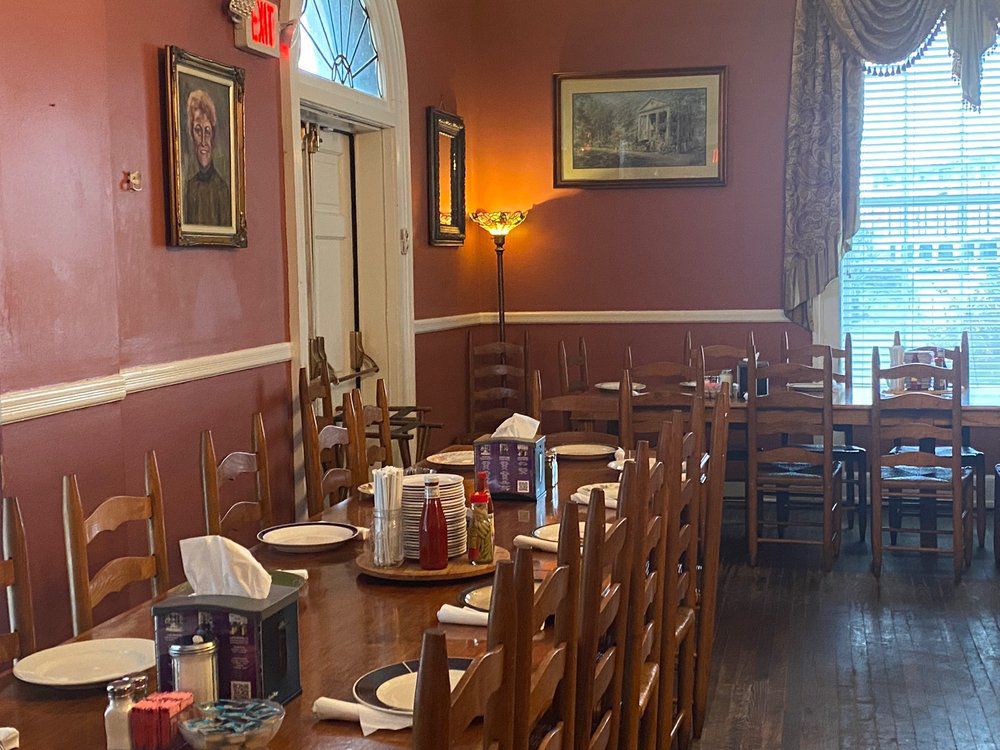Monell's in Nashville Coziest Restaurants