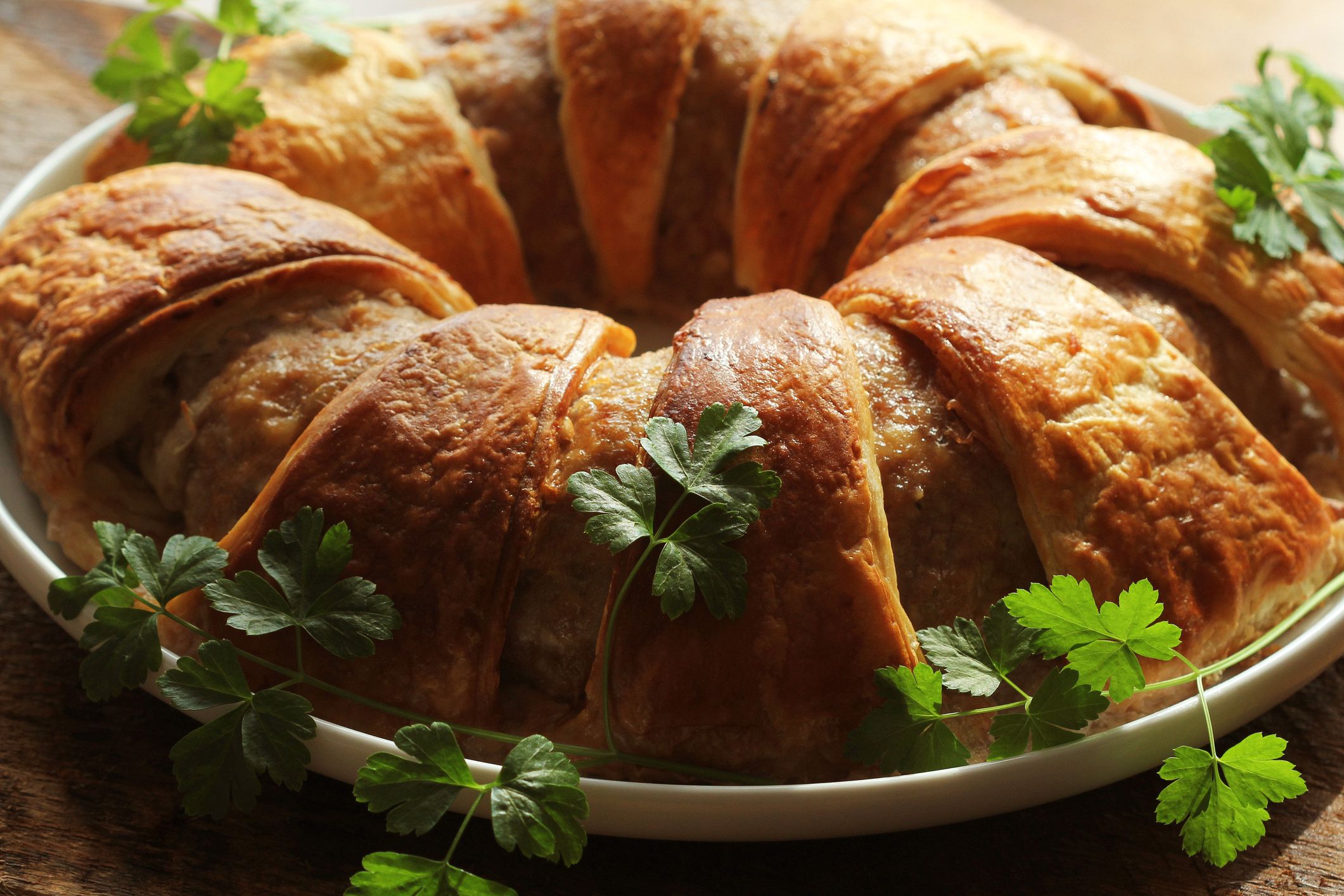 Meat loaf ring baked in pastry