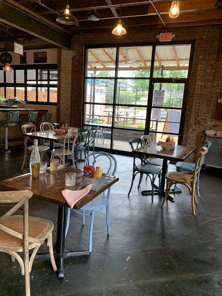 A restaurant dining room