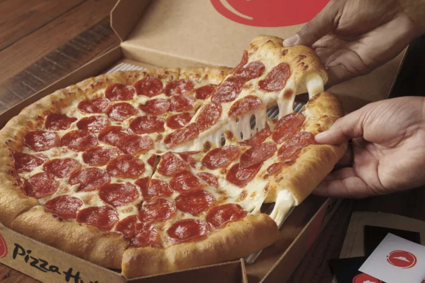 Pizza Hut Pizza cheese pull