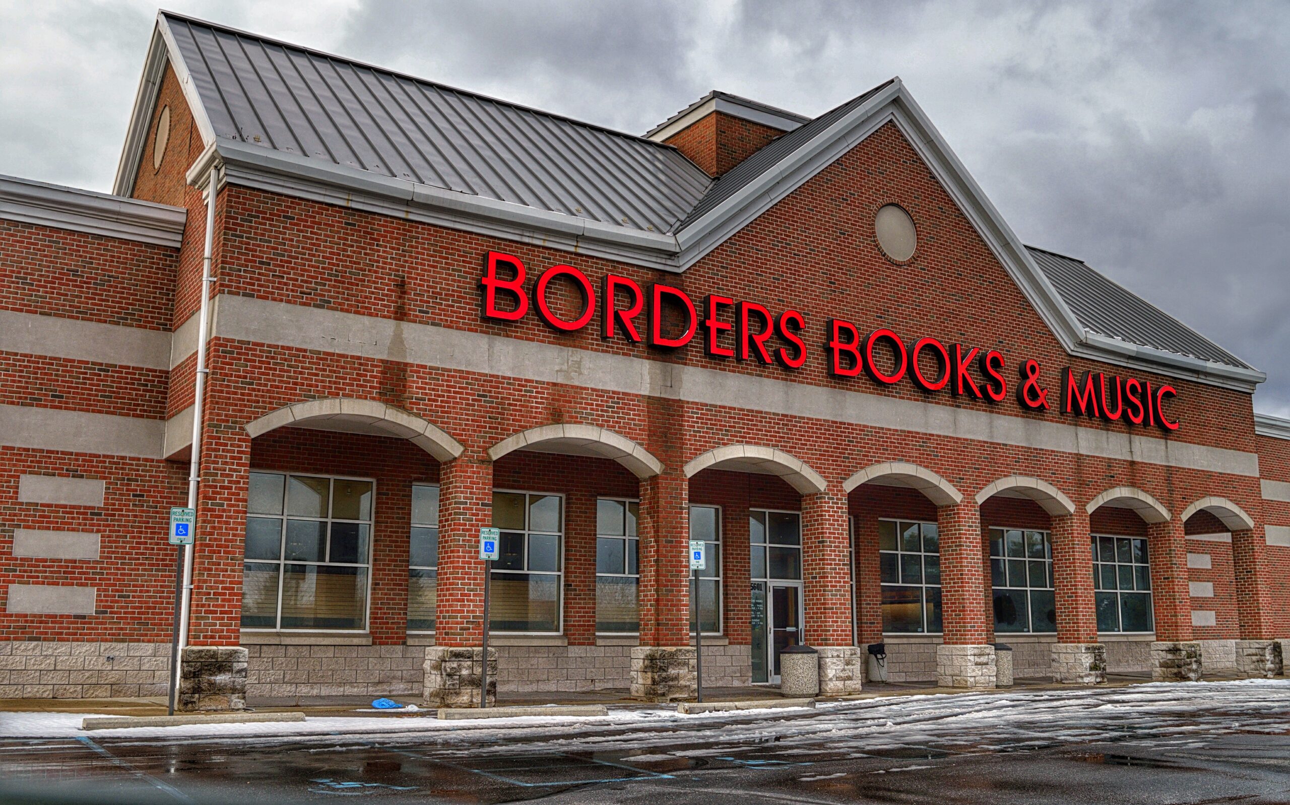 Borders Books & Music