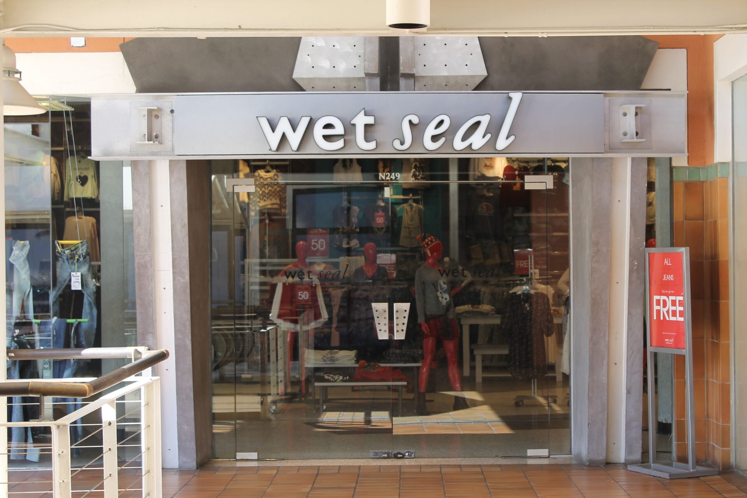 Wet Seal