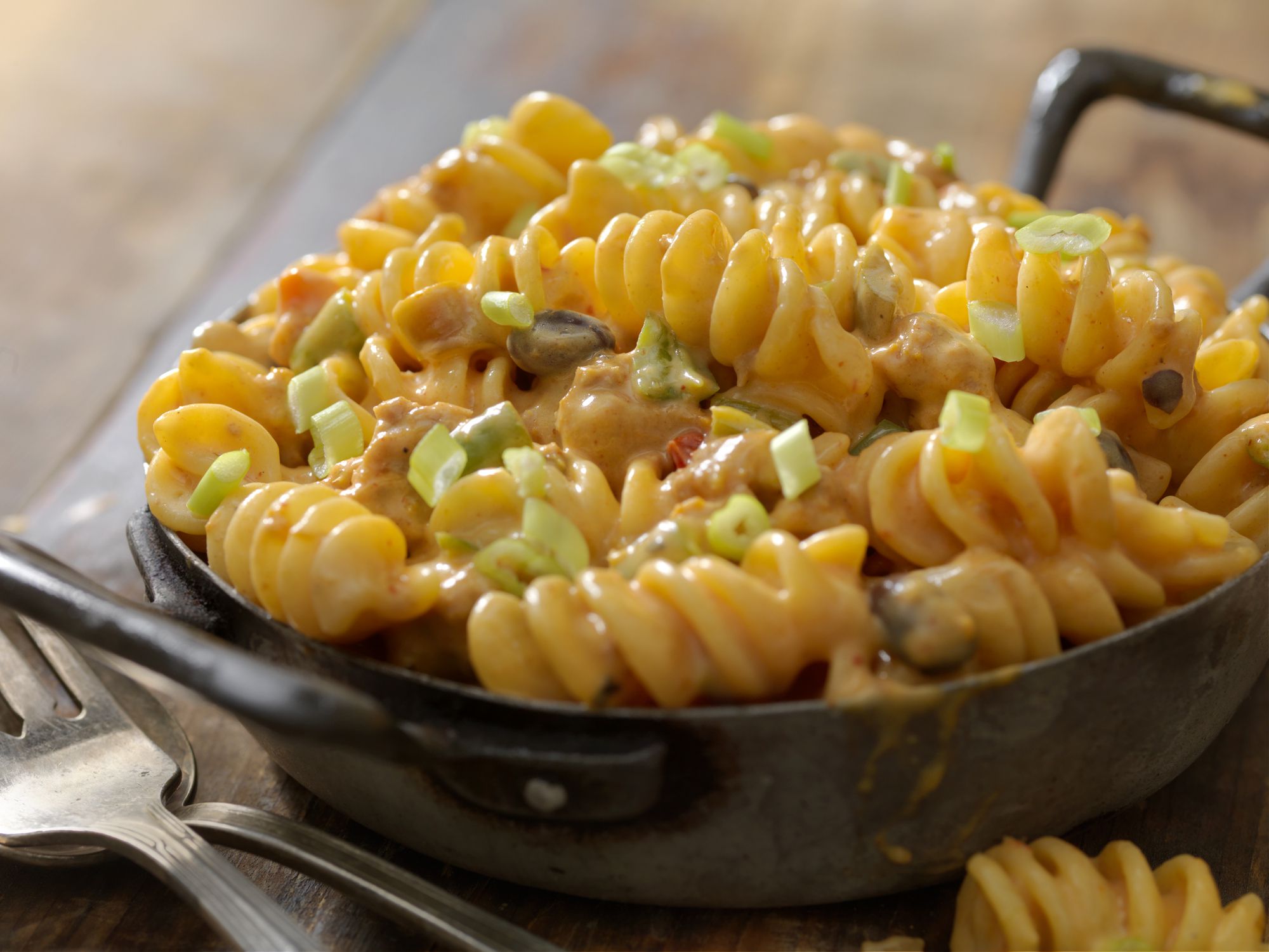 Rotini in a Cheesy, Chili Sauce