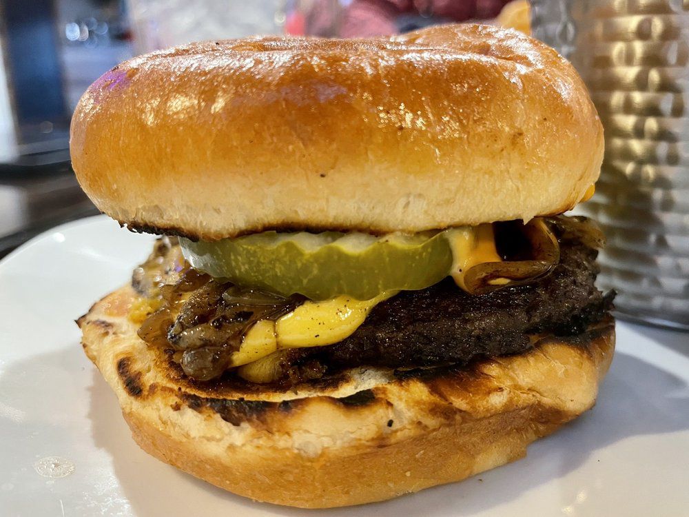 Kaelin’s Cheeseburger
