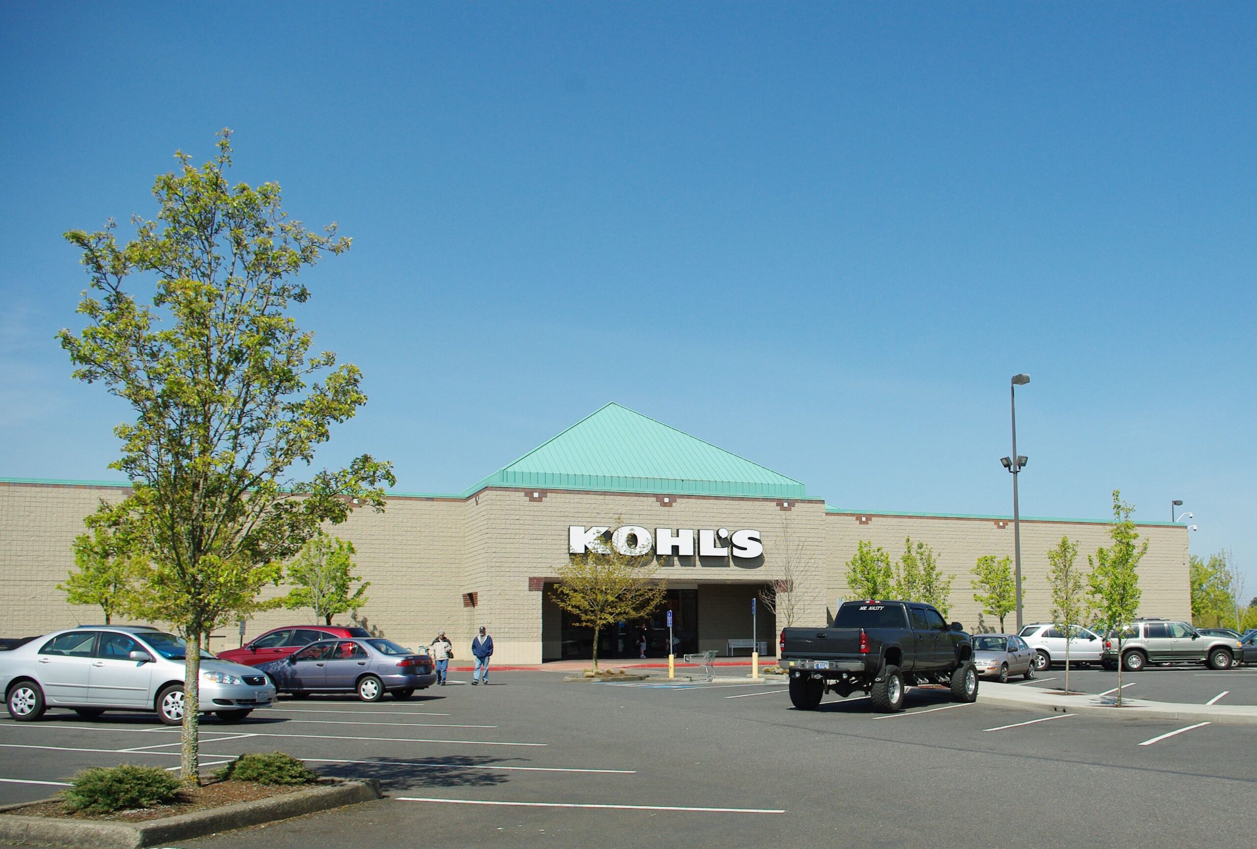 Kohl's at the Gateway Shopping Center in northeast w:Portland, Oregon.