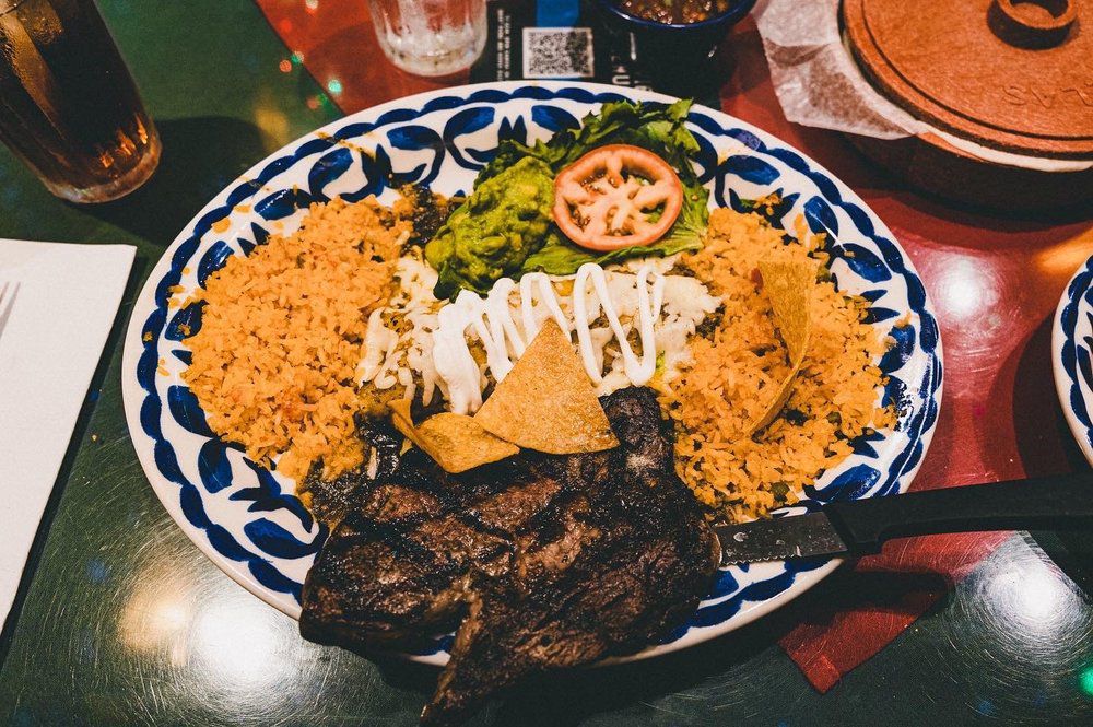 Mi Tierra Cafe y Panaderia