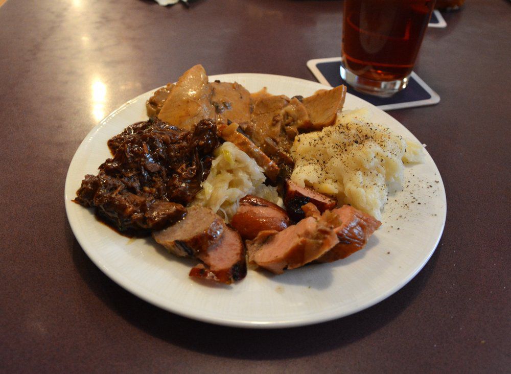 North Carolina: Waldhorn Restaurant