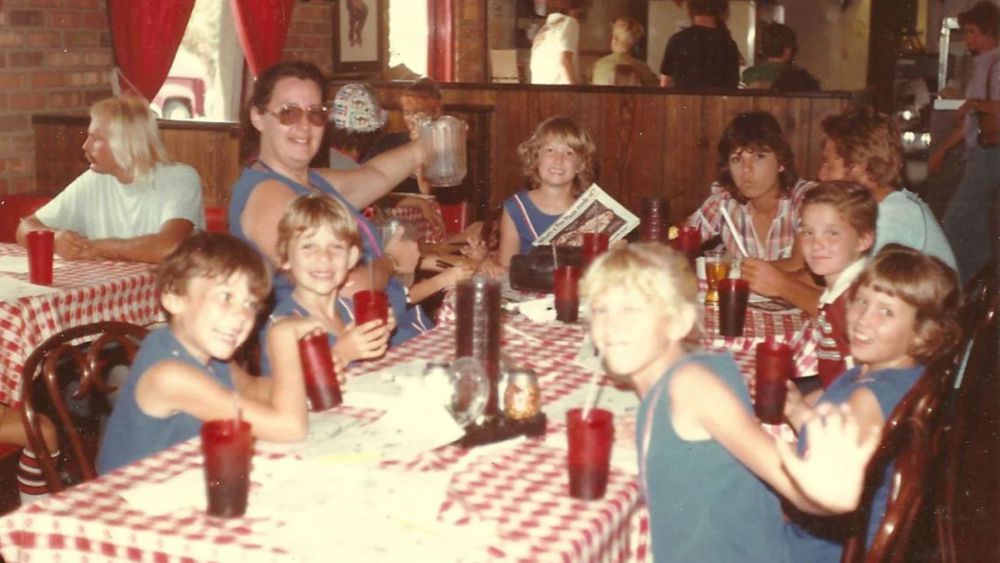 Pizza Hut Red Cups