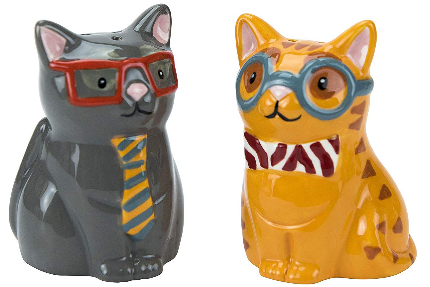 Cat salt and pepper shaker set