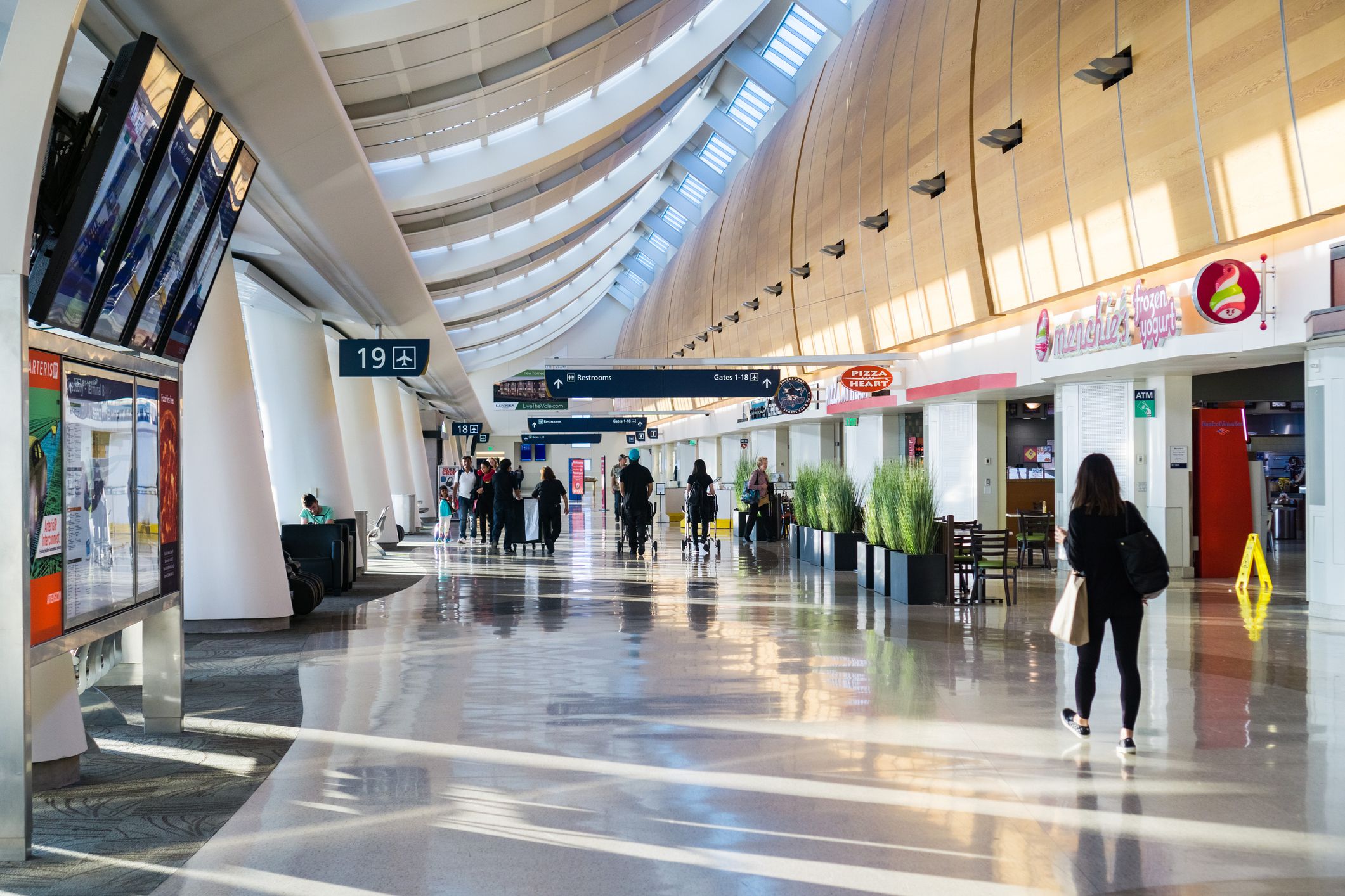 September 9, 2017 San Jose/CA/USA - Walking through the aisles of Norman Y. Mineta San Jose International Airport