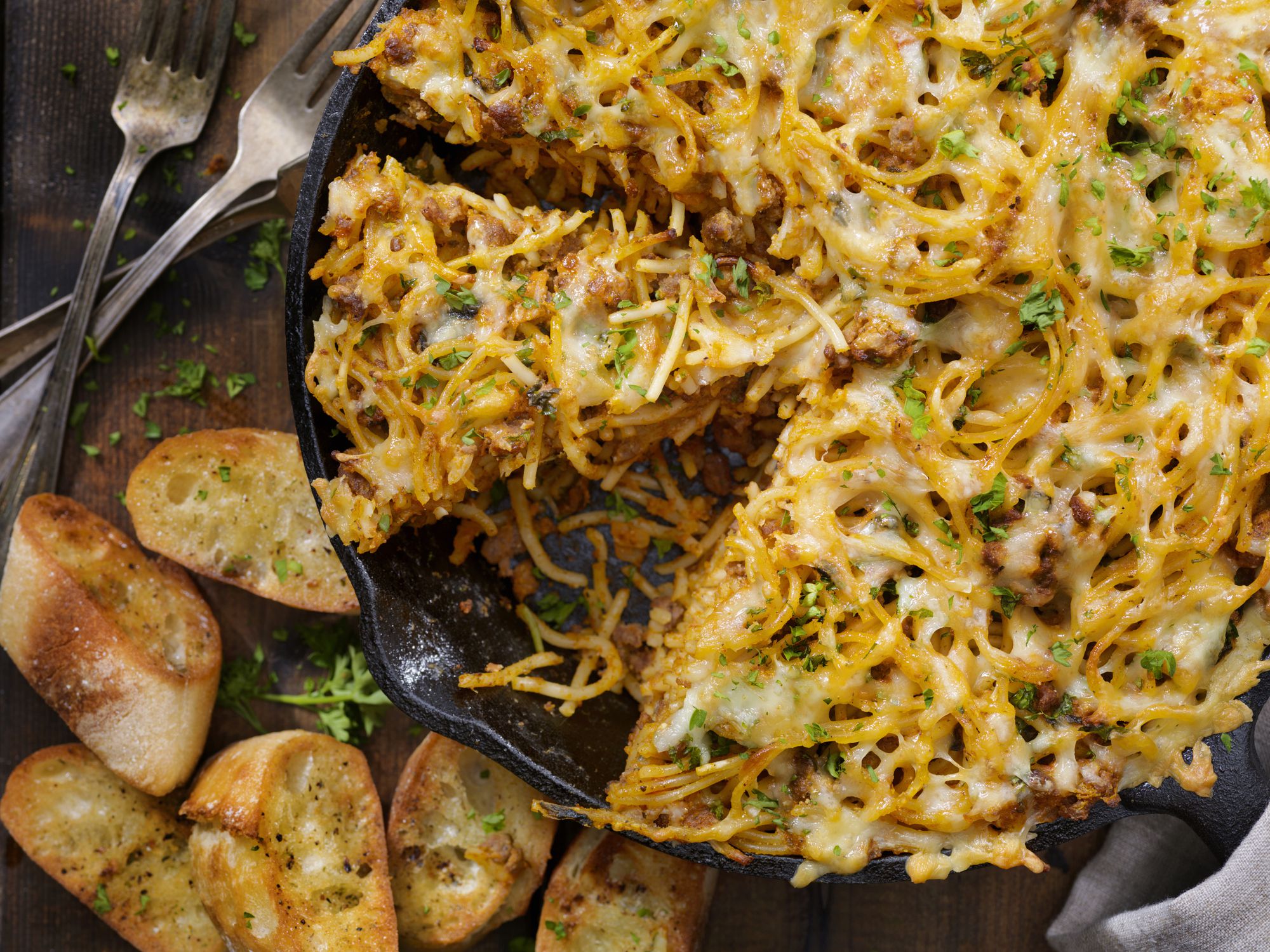 Baked Spaghetti and Beef Pie