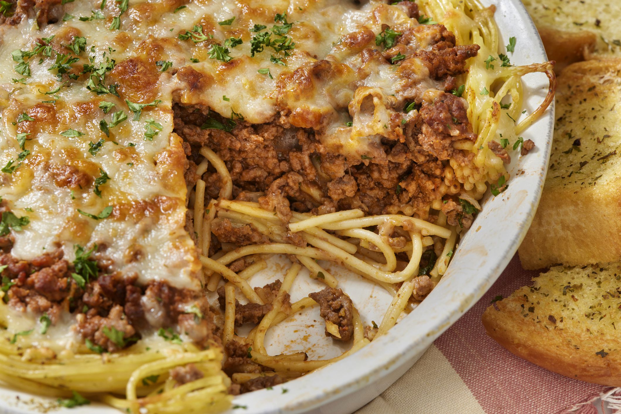 Baked Spaghetti Bolognese Pie with Garlic Toast
