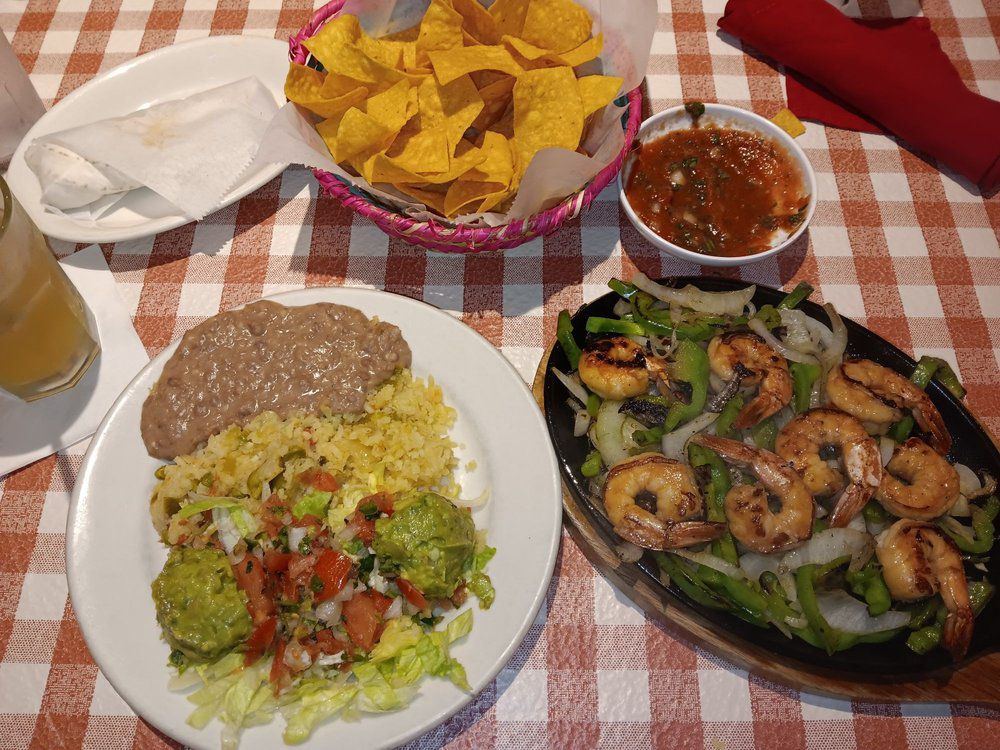 Nuevo Laredo Cantina