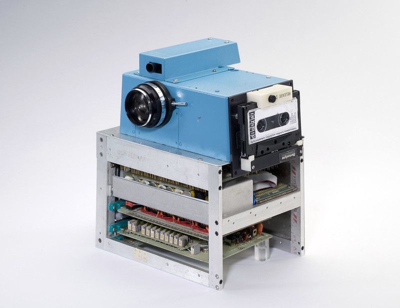 1975 Digital Camera