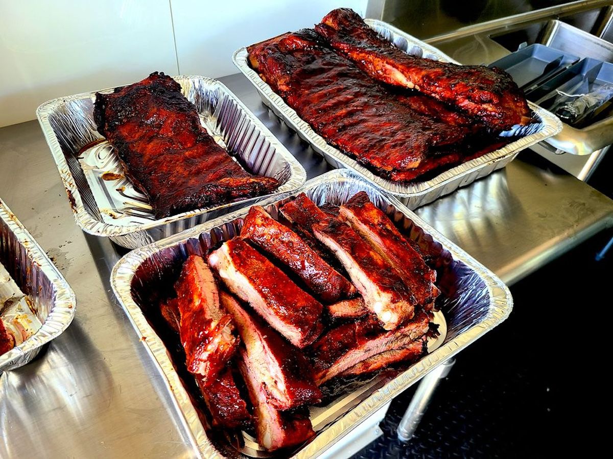 Barbecue Ribs at 5 Thumbs BBQ