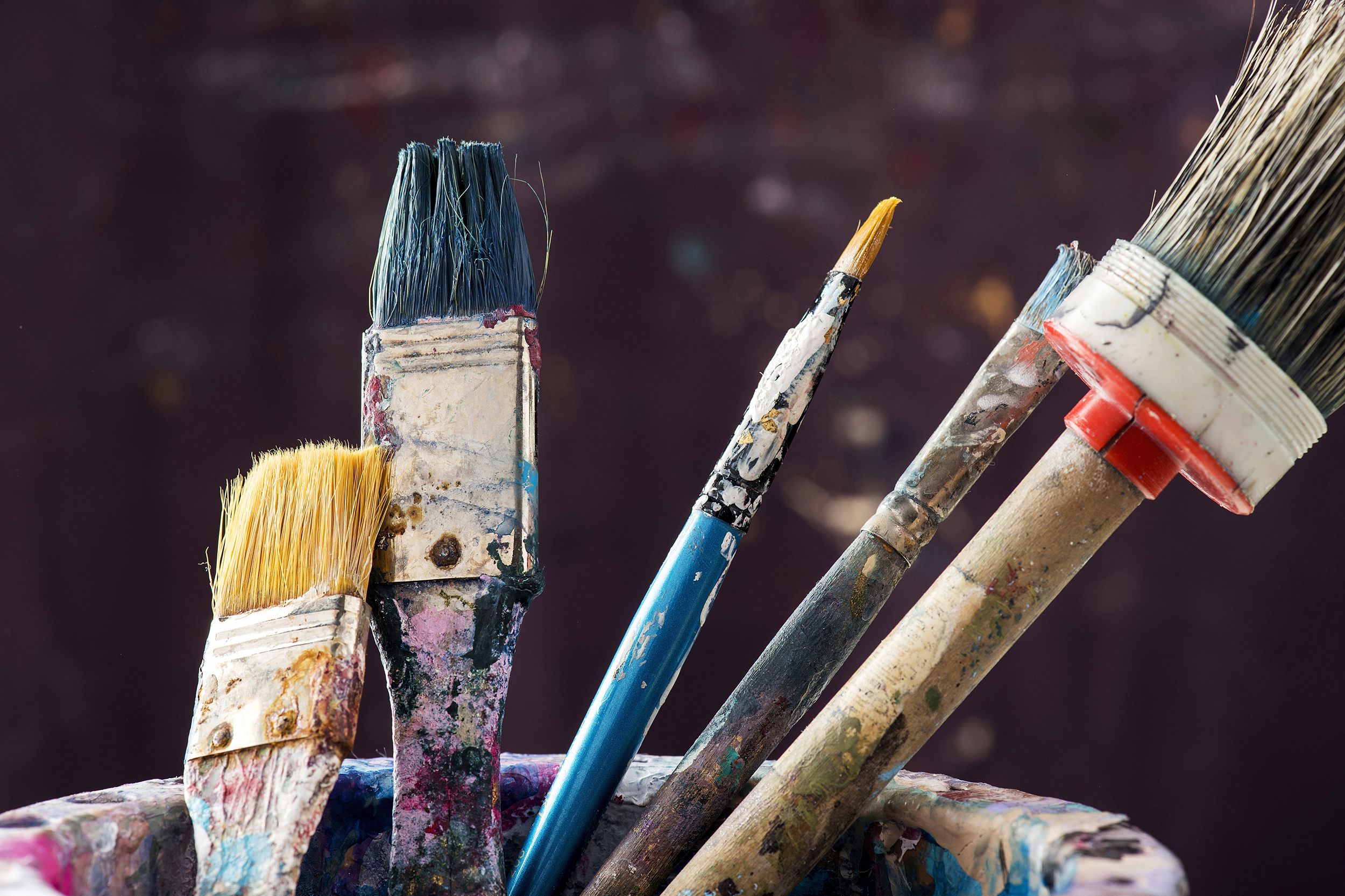 Old used paintbrushes