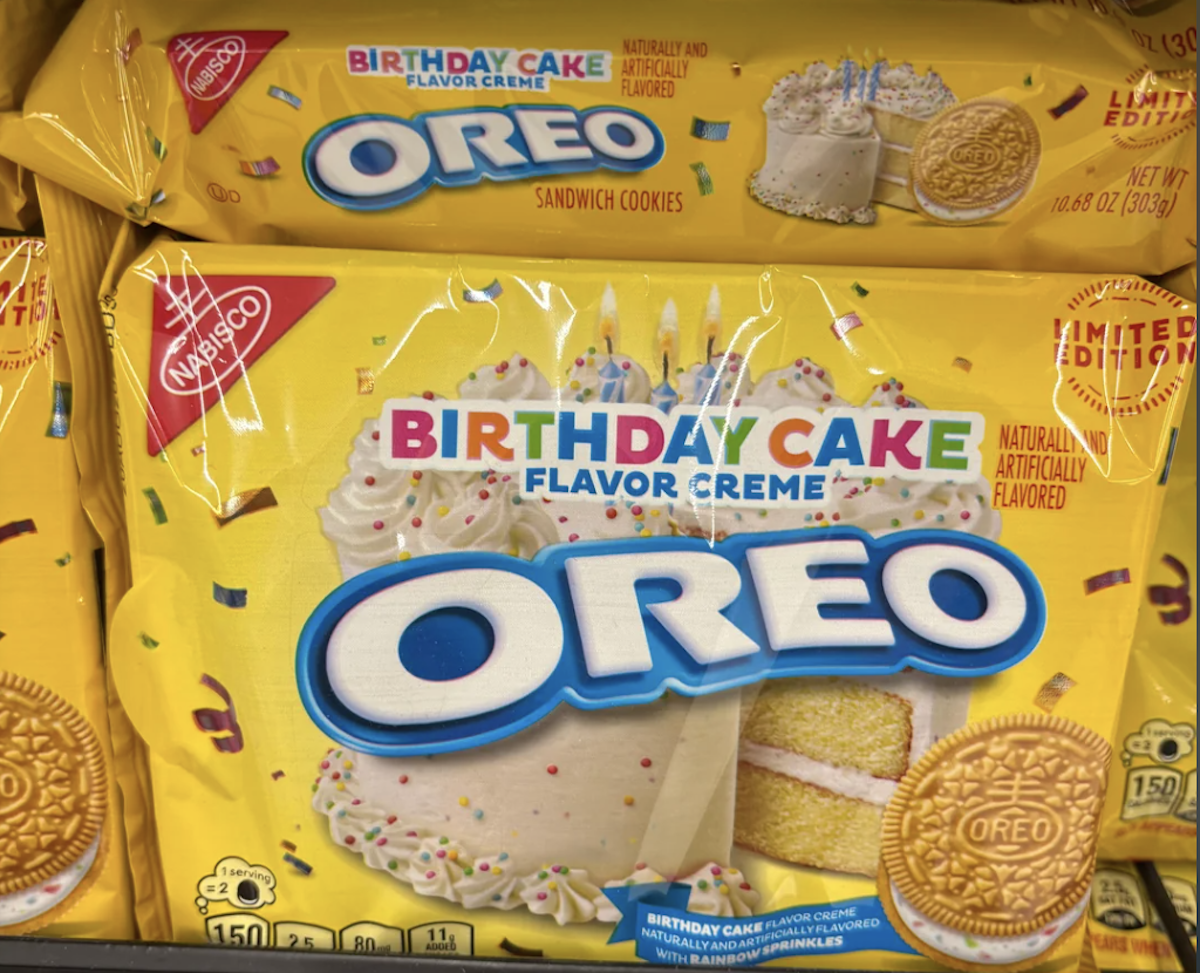 Golden Birthday Cake Oreo