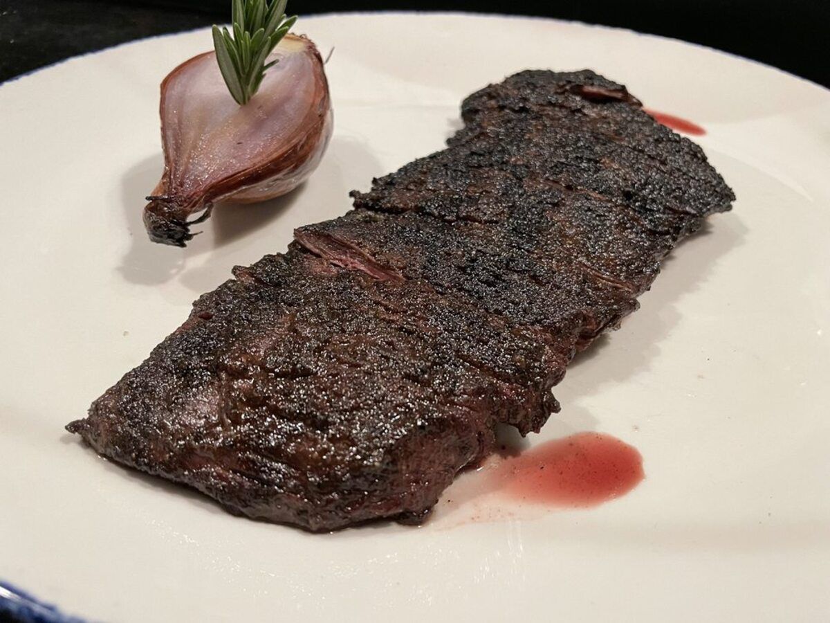 Wagyu Skirt Steak, Knife, Dallas