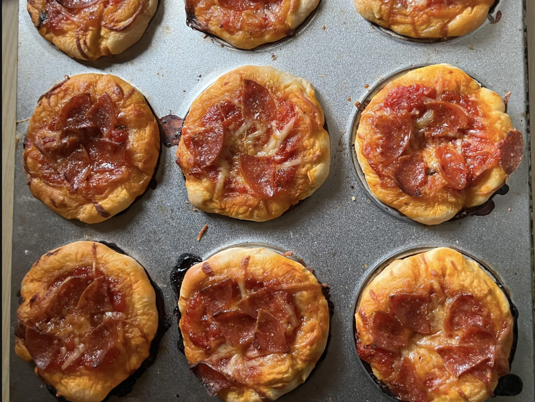 Pepperoni Pizza Puffs