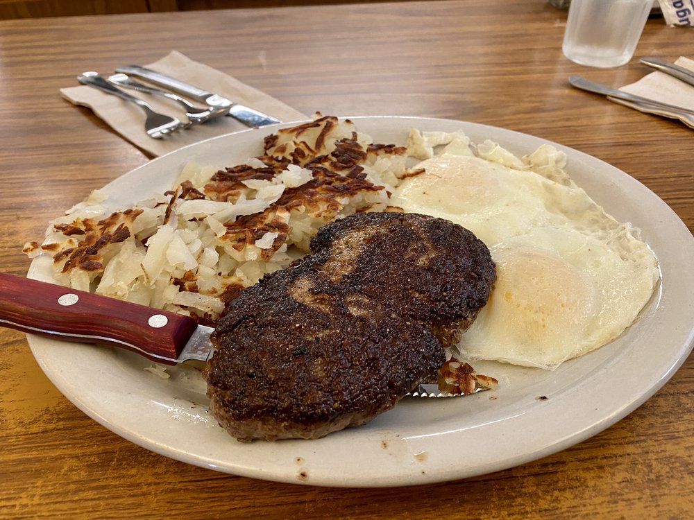 Montana: The Western Café