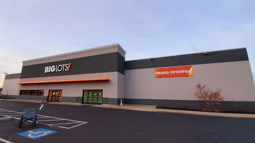 Big Lots Grand Opening