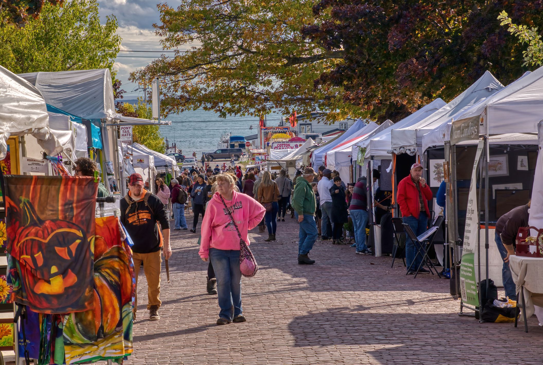 Applefest is a popular Event in Bayfield, Wisconsin and includes a Parade