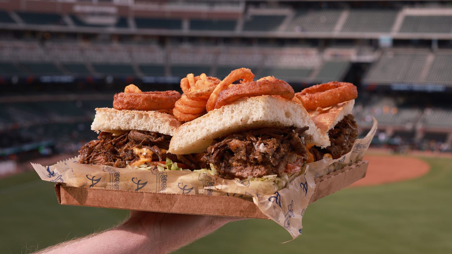 Atlanta Braves: Four Bagger Burger