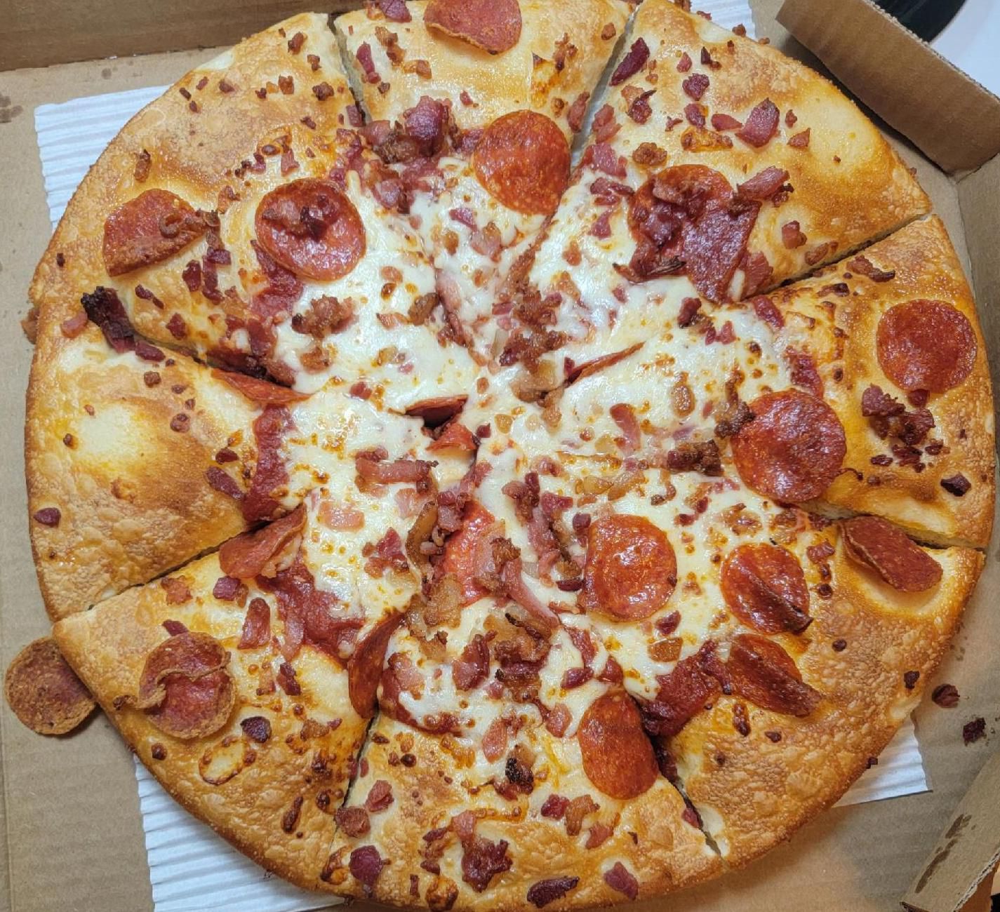 Pizza Hut Pizza