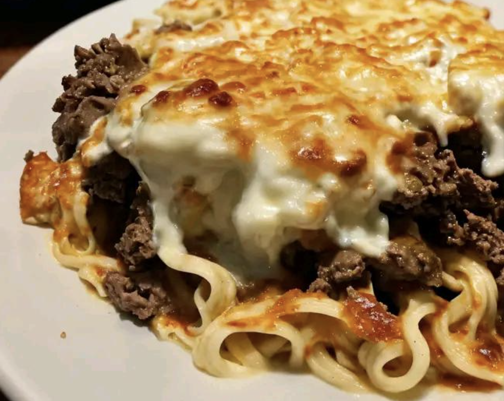Sour Cream Beef and Noodle Bake