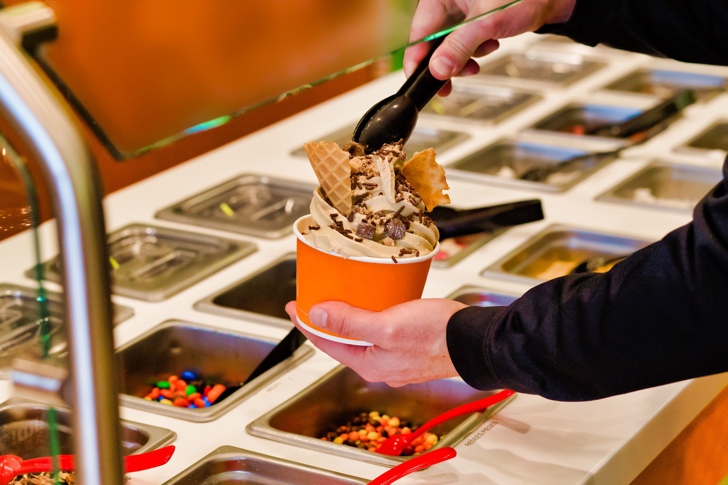 Frozen yogurt shop