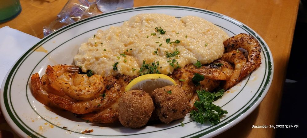Shrimp and Grits at the Original Oyster House in Alabama