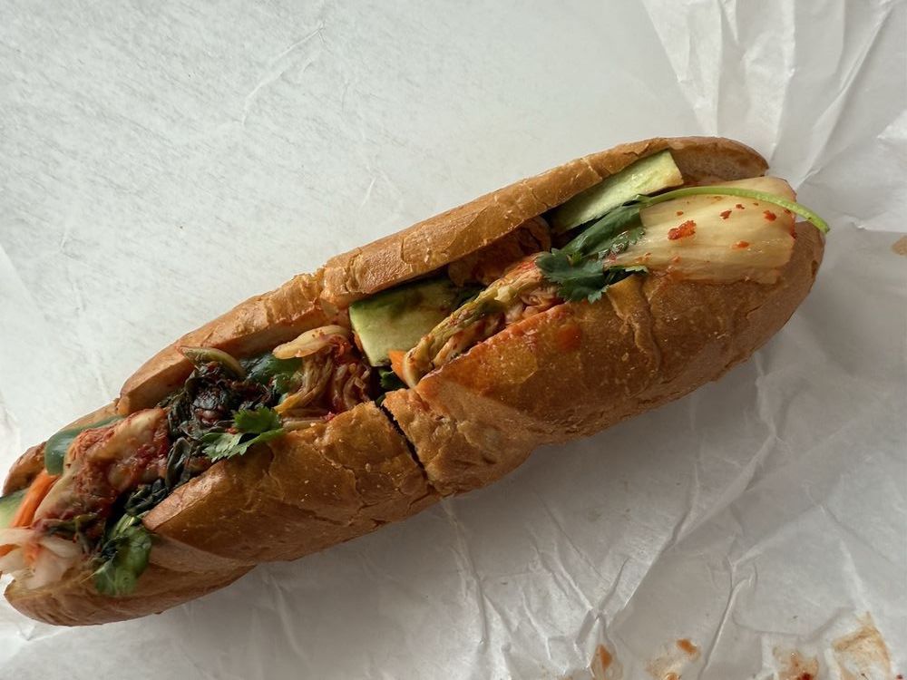 Banhwich Café Chicken Thai