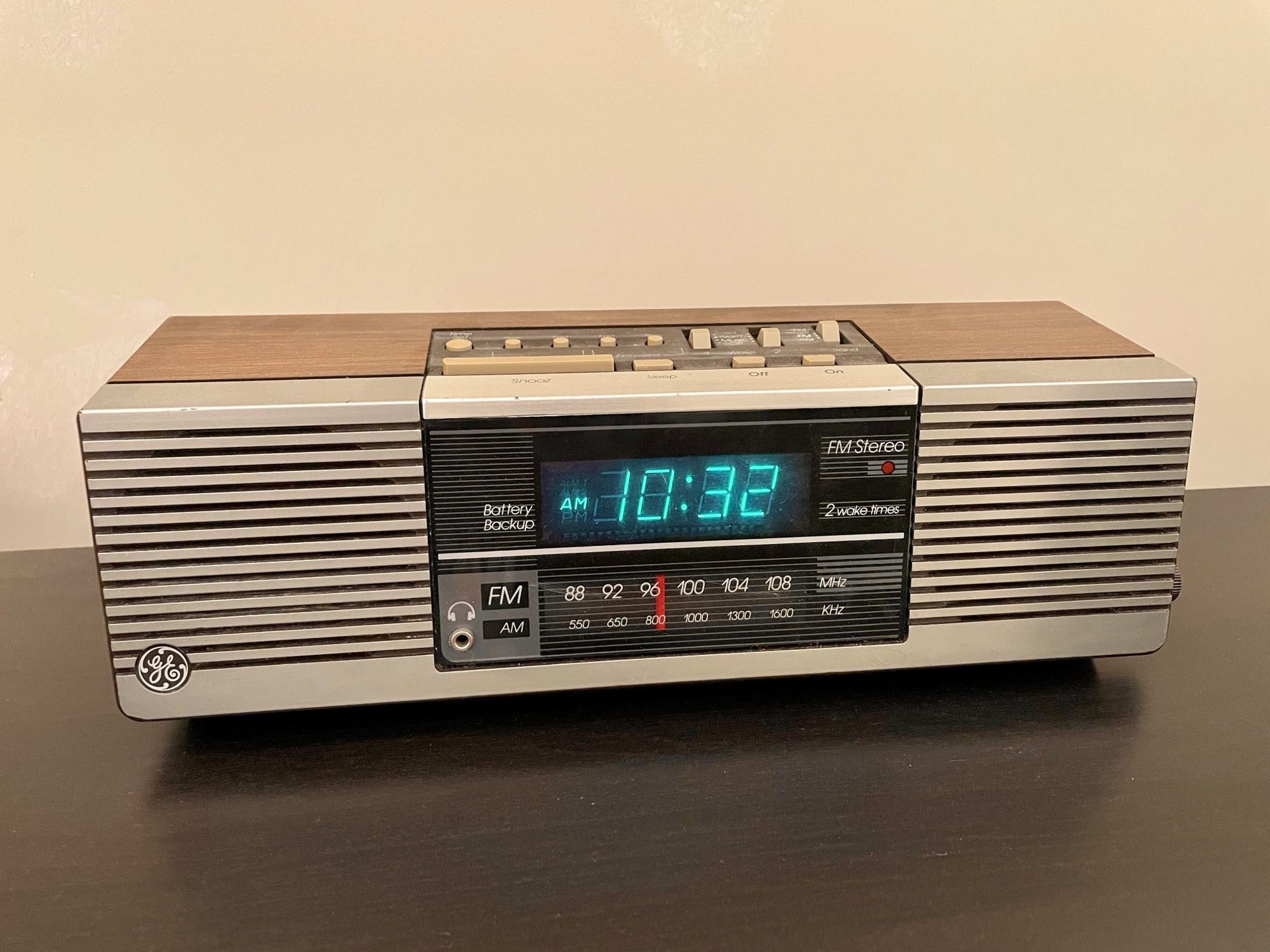 This alarm clock radio from 1985 still going strong
