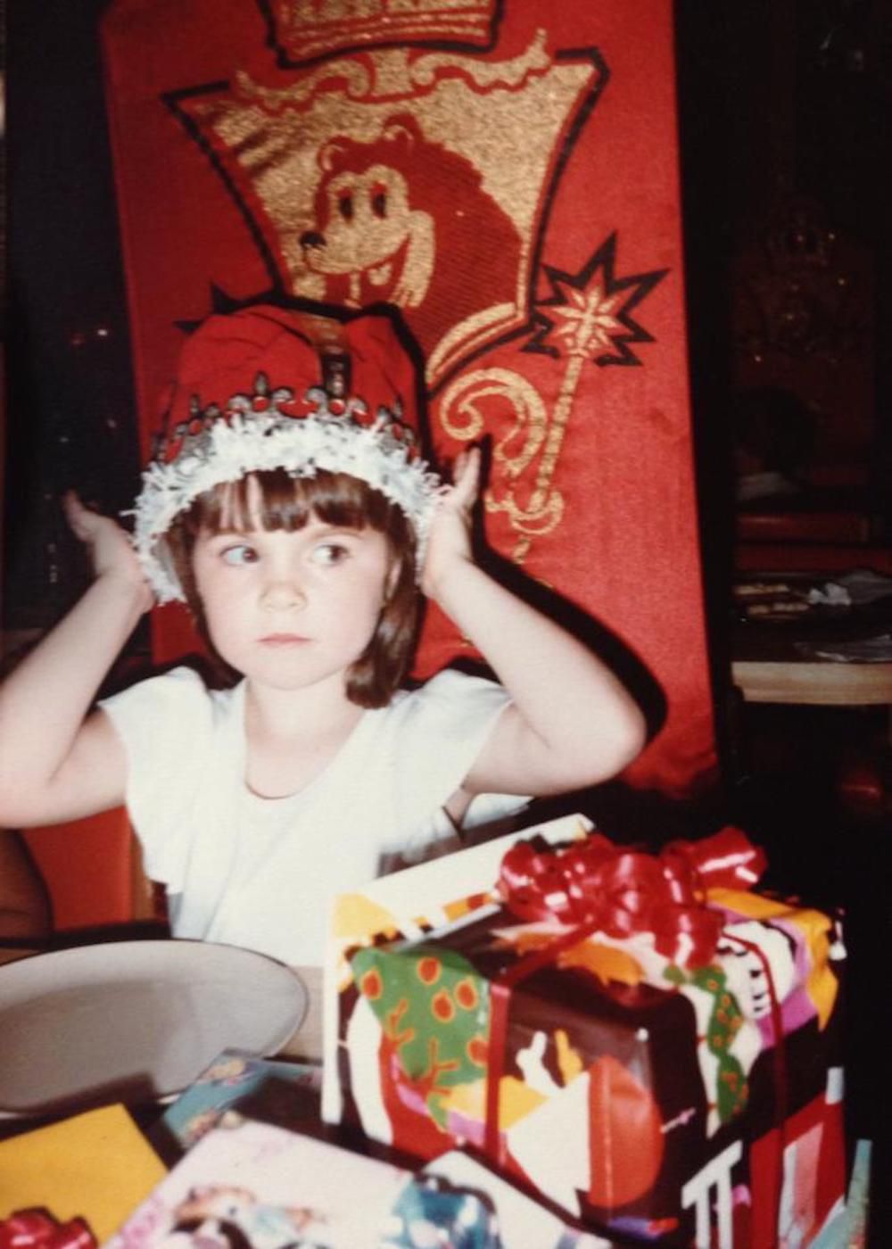 Being the Queen that I am at my Showbiz Pizza birthday party (circa 1984).