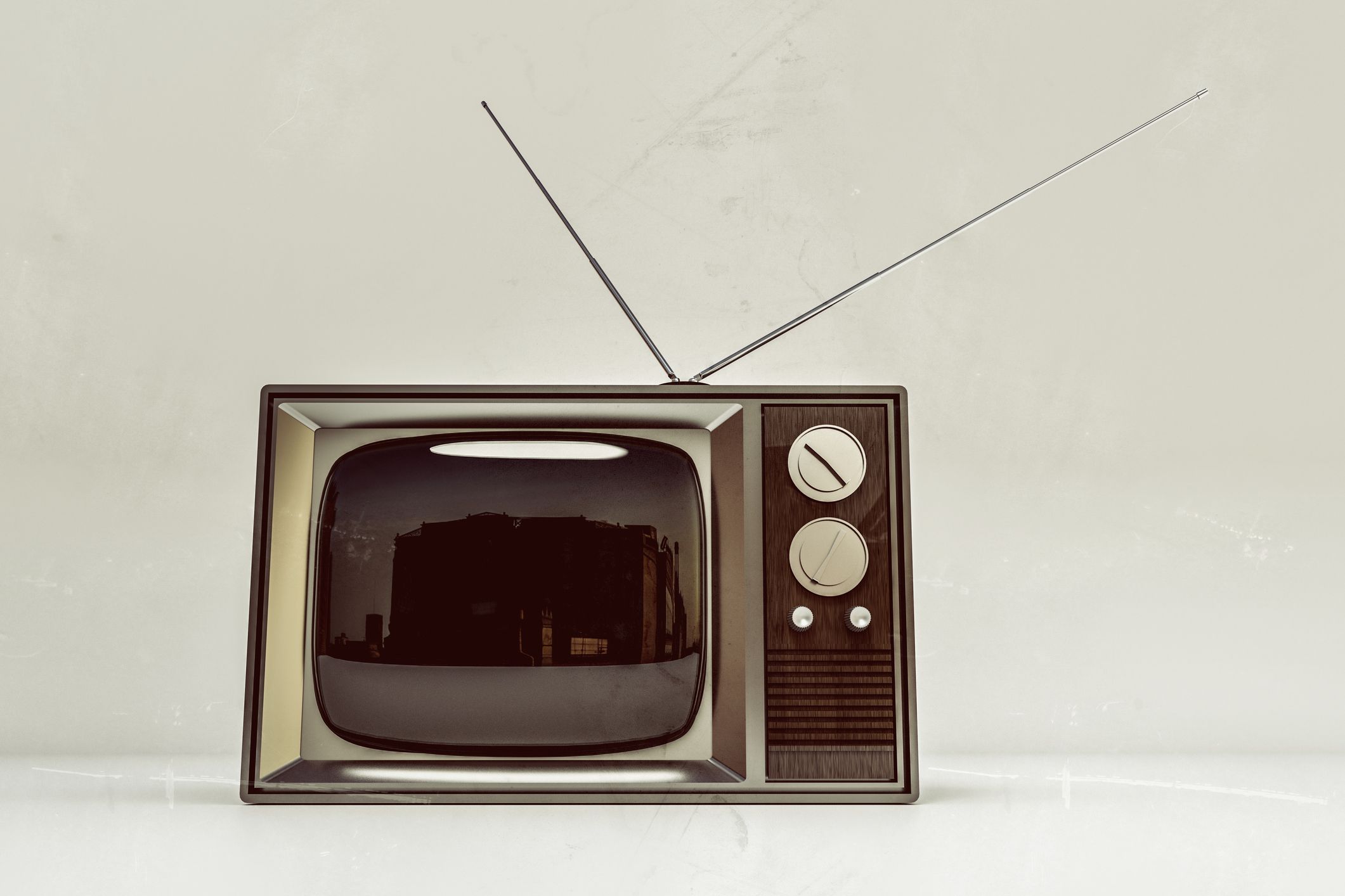 retro tv isolated on white background 3d illustration
