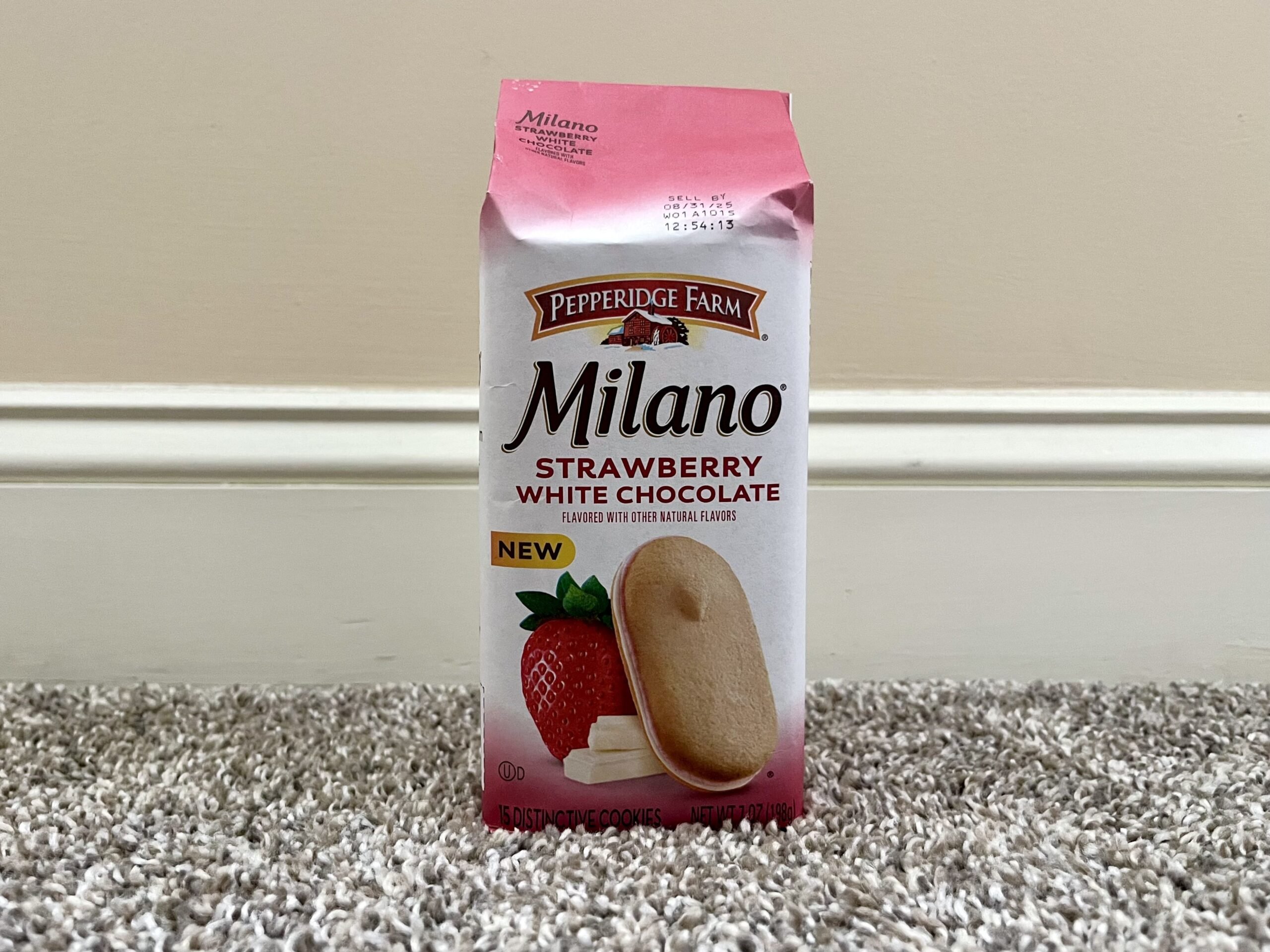 Strawberry White Chocolate MIlanos