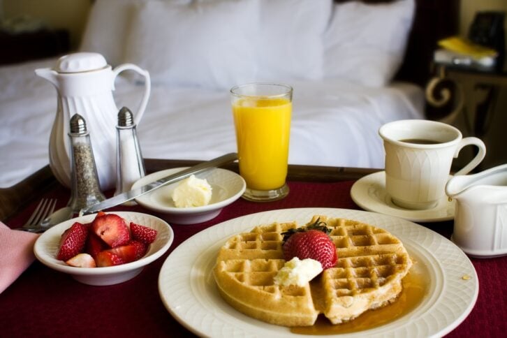 breakfast in bed in hotel