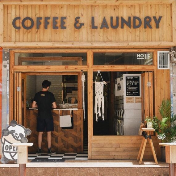 Coffee & Laundry, Hong Kong