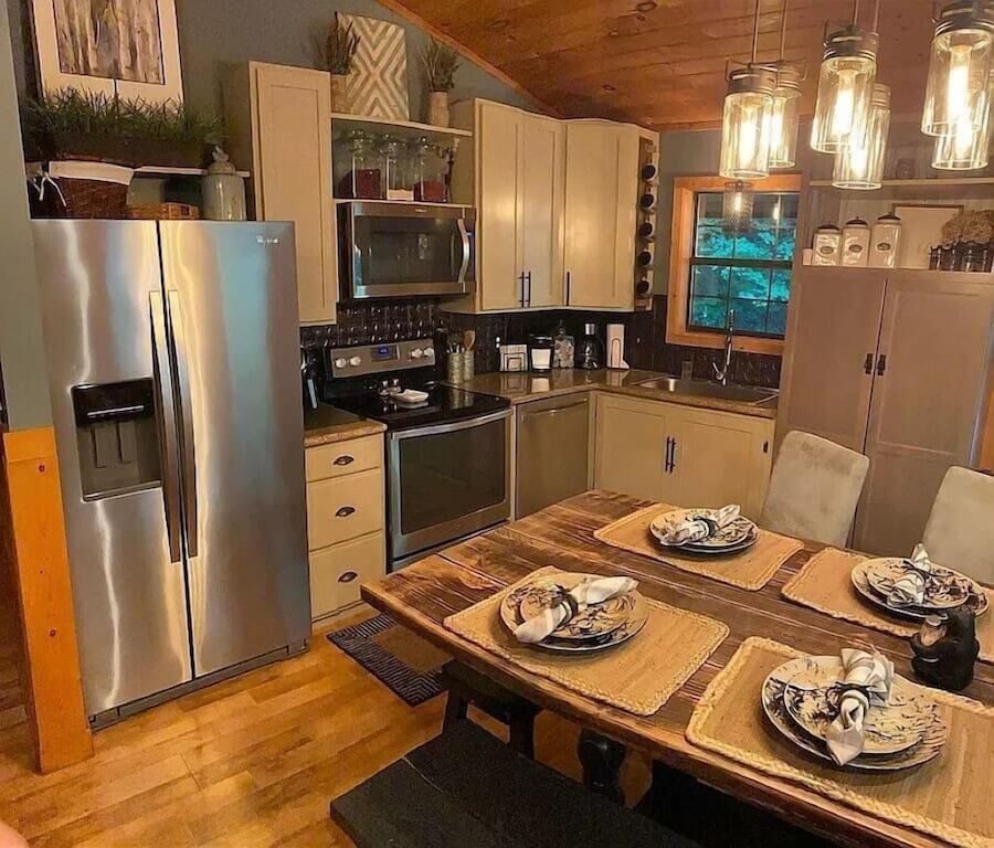 Rally Point Cabin: More