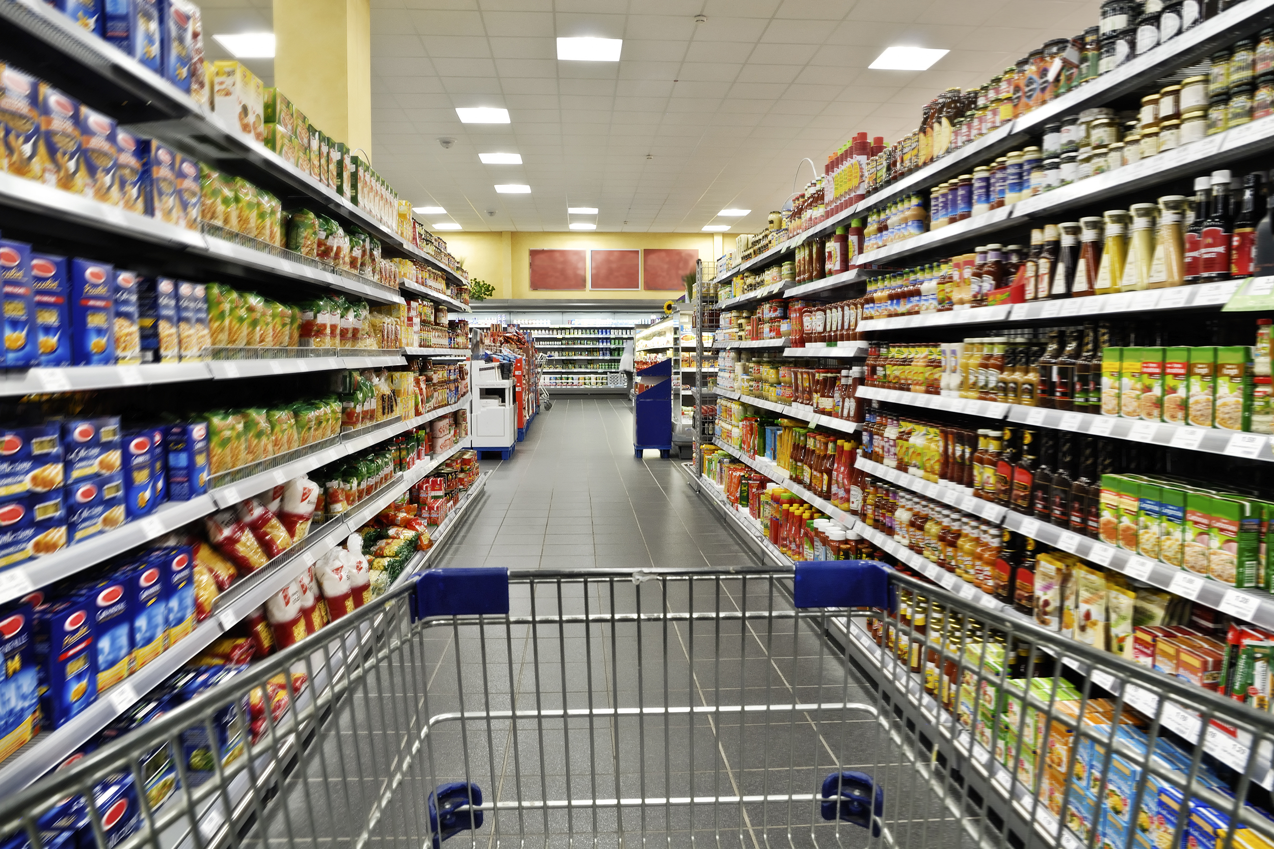 Where to Get Cheap Groceries: Walmart vs. Kroger vs. Aldi, image size:2500x1667