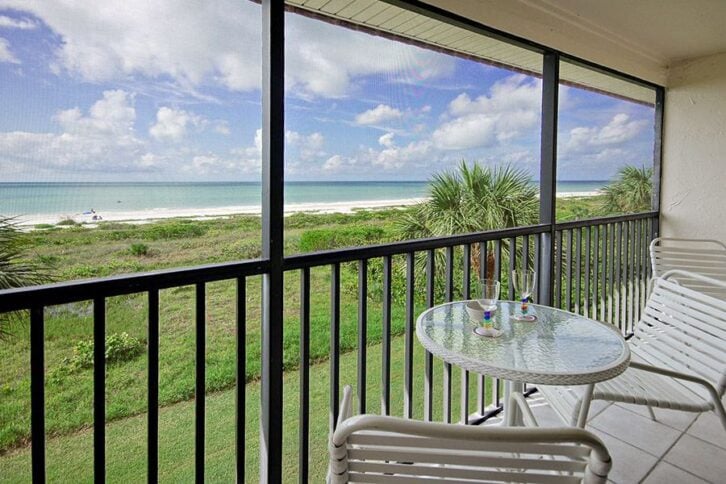 Beautiful Direct Gulf Front Condo, Sanibel Island, Florida