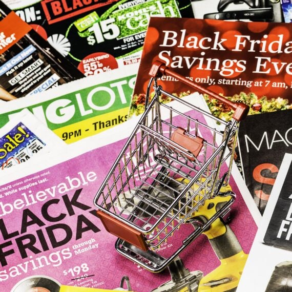 Black Friday ads with little shopping cart