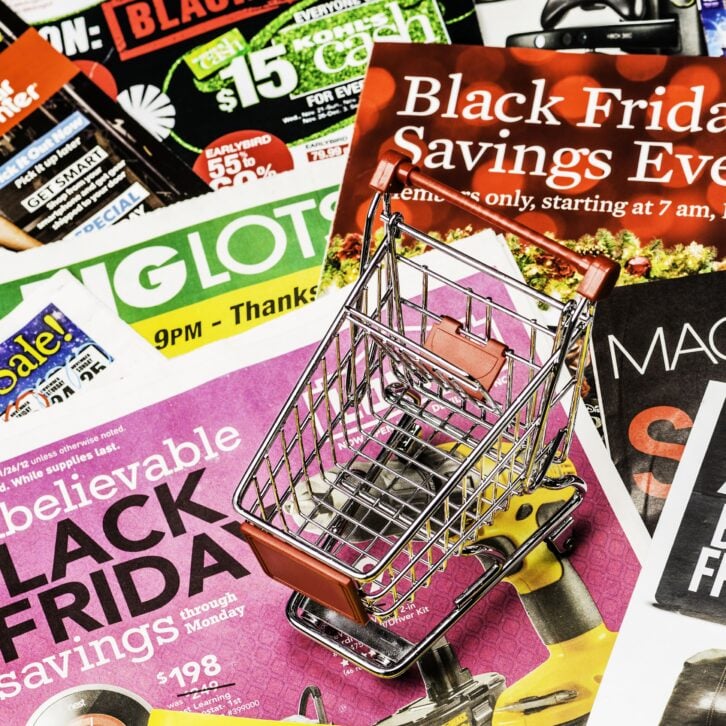 Black Friday ads with little shopping cart