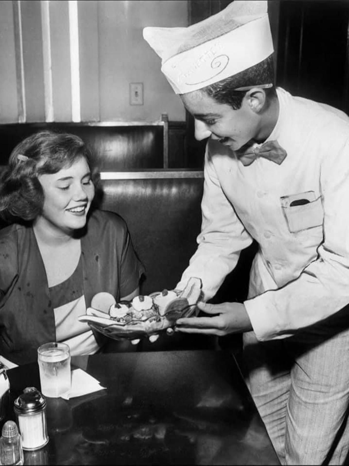 1950s Soda Fountain Banana Split