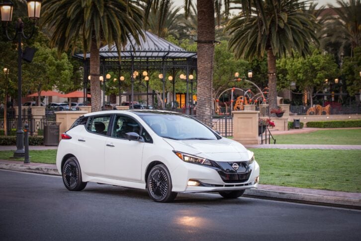 White 2023 Nissan Leaf