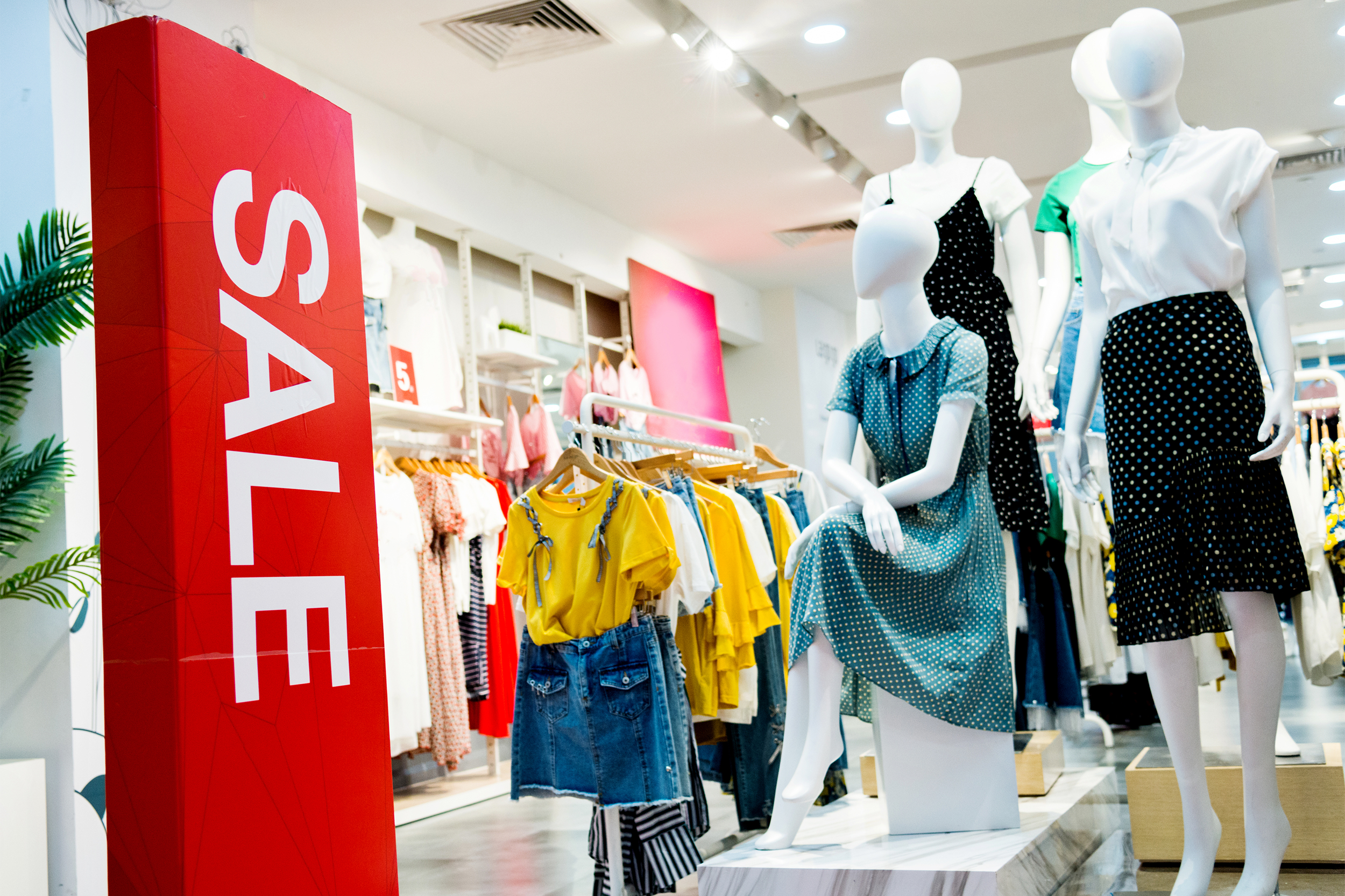 Sale at a clothing store