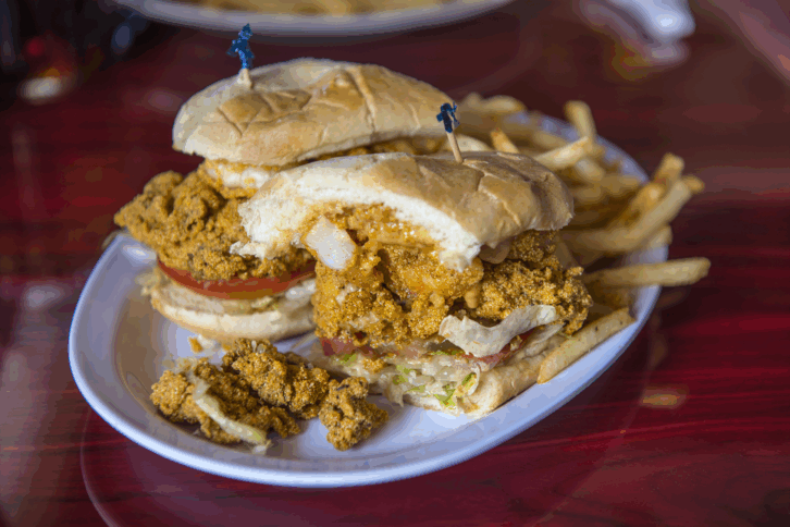Oyster po'boy