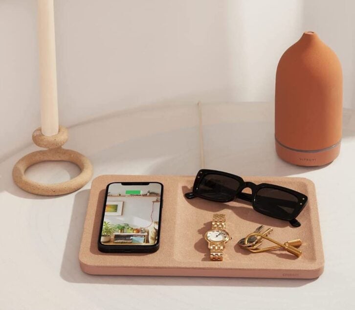 Catch:3 Essentials Charger and Accessory Tray